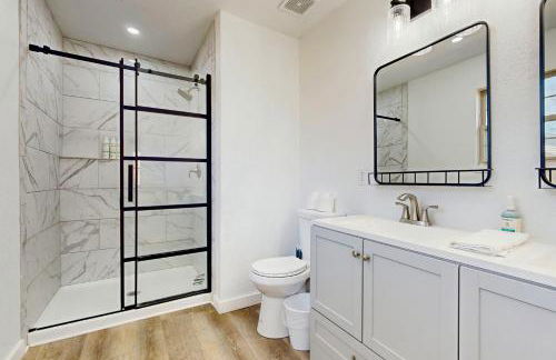 Float & Unwind - Photo 17