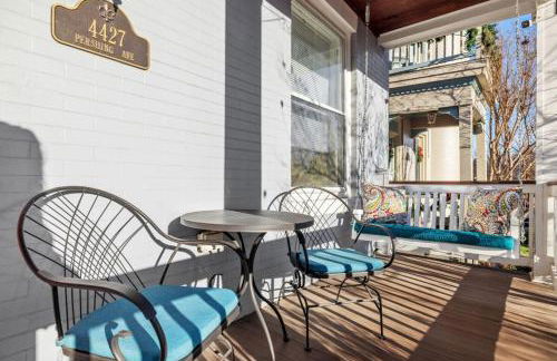 Walk to Forest Park Euclid Fire Pit Porch Swing - Foto 15