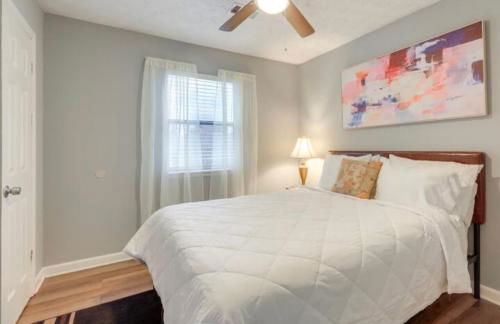 Modern Comfort Meets Classic Charm in Stonecrest - Foto 7