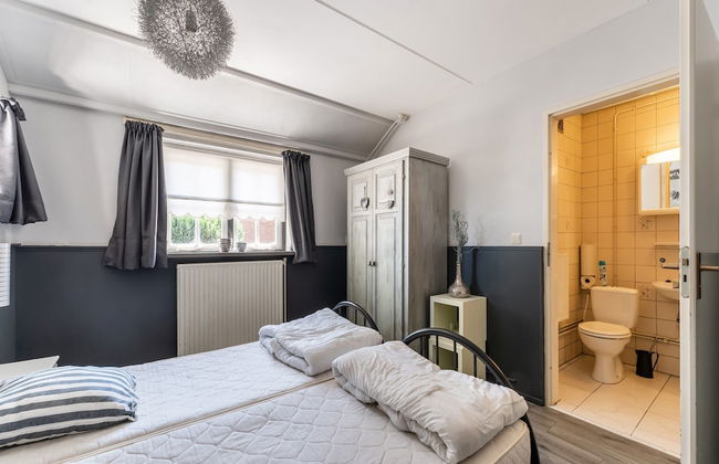 Attractive Farmhouse in Giethoorn With Garden - Photo 23