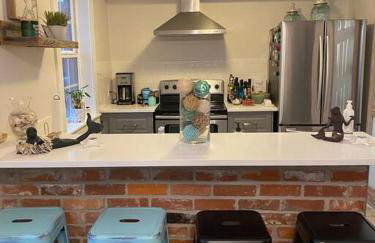 Beach Blanket Bungalow - A Wonderful townhome near the beach - Photo 5