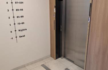 Przystanek Międzylesie Dwupokojowy Apartament z osobną Kuchnią Garażem Self Check-in Blisko CZD - Foto 20