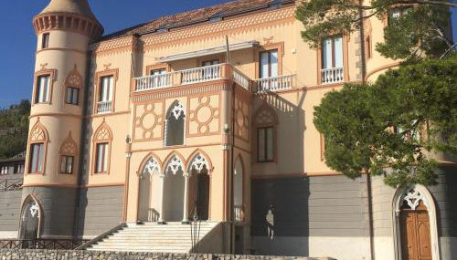 Starhost - CASTLE MEZZACAPO seaview terrace, garden and parking - Foto 1