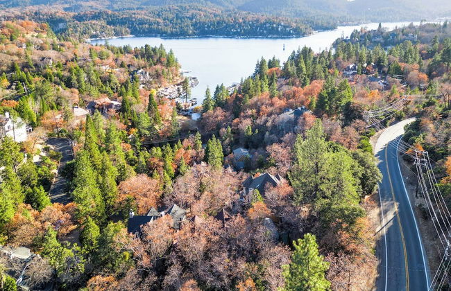 Legacy Hideaway by Avantstay Deck + Hot Tub - Foto 15