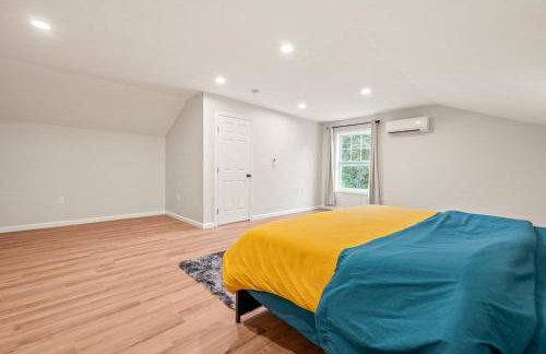 Spacious House with King Beds in Prime Location - Foto 17