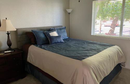 Indian Wells Resort Home with Private Saltwater Pool - Foto 26