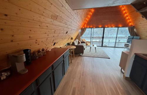 Peaceful A-Frame Cabin - Great Views with Hot Tub - Foto 25