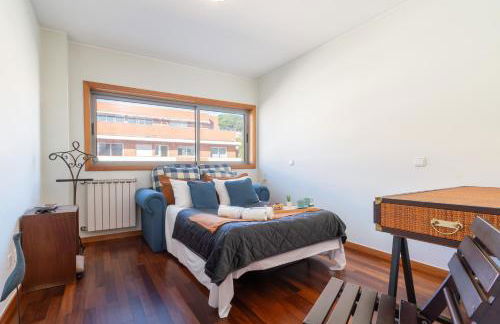 Host Wise - Homely Large Flat - Balcony - Foto 12