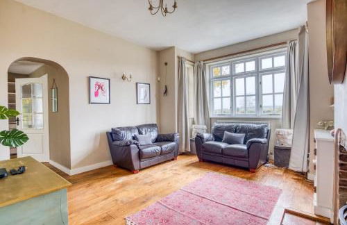 Beautiful Country House with Forest View & Garden - Foto 26