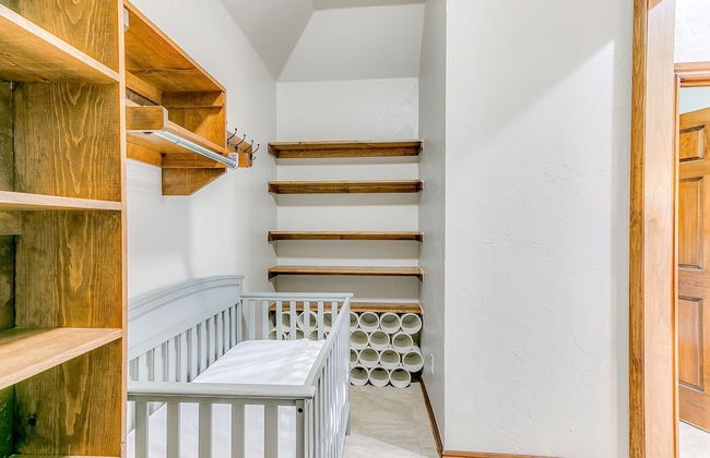 Peaceful Luxurious Ranch Family Reunion - Photo 47