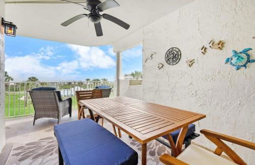 Stunning Ocean Views, Huge Patio, Heated Pool and Amenities! - Foto 44