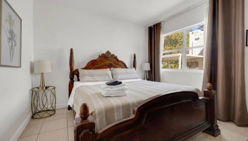 Artful 4BR Family Retreat - Foto 4