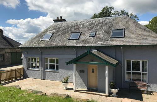 Rose Cottage with Hot Tub - Photo 16