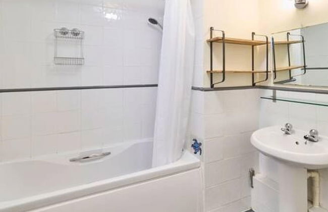 Host Stay Cobb Court - Foto 16