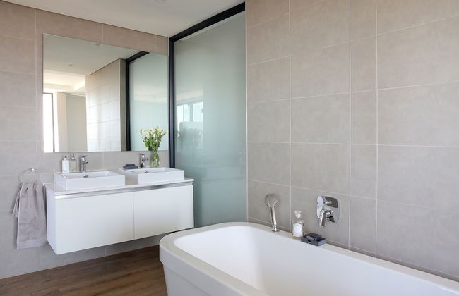 The Warwick 901 - Photo 24