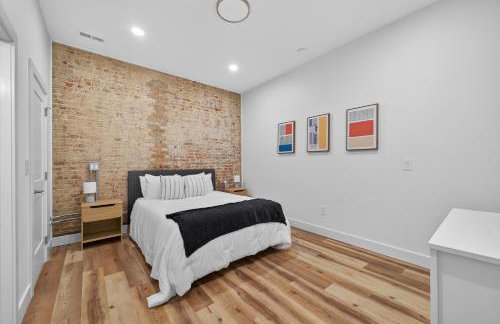 Stylish Downtown Unit with Historic Charm apts - Foto 19