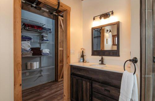 Vermont Retreat 3BR with Mountain Views and Trails - Foto 17