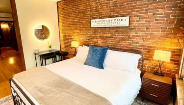 Newburyport Flat Downtown Living King Bed - Foto 2