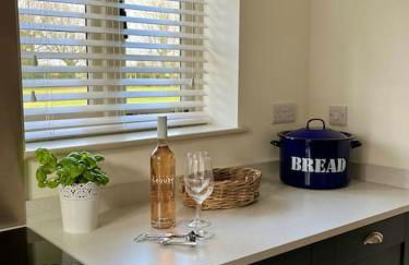 The Log Store - Photo 3