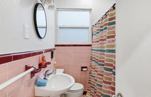 Cozy Matewan Trail Stay home - Photo 25