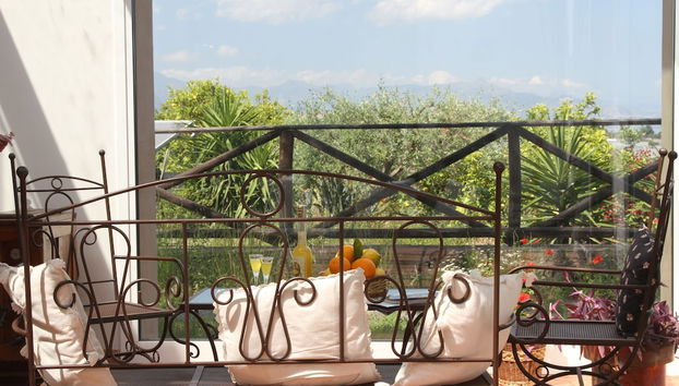 Coin salon dans le hall