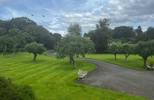 Cozy Studio Attic Retreat in Bettws Newydd - Foto 31