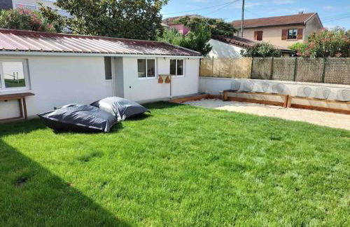 Micro maison Lyon 8/ Parking / Terrain de pétanque - Photo 14