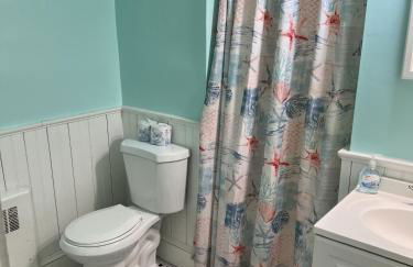 Historic Beach Side Getaway - Pet friendly, WiFi cottage - Foto 24