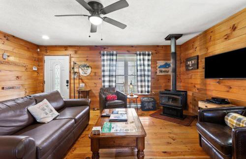 Heavenly Hideaway- Hot Tub, Firepit, Covered Patio - Foto 13