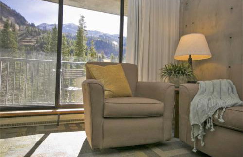 Condo Right on the Snowbird Slopes! - Foto 11