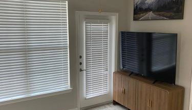 Bright & Stylish 1BR Minutes to The Woodlands - Foto 2