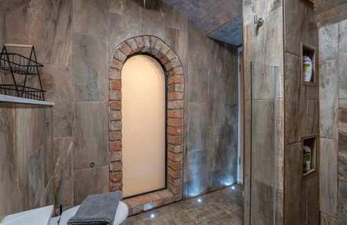 Cosy 2-Bed Flat with Free Parking-by Holiday Homes - Foto 18