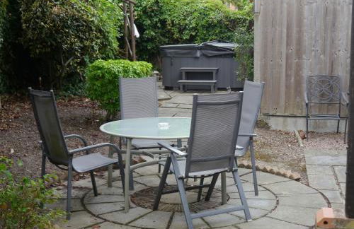 Measure Cottage - Sleeps up to 5 - Henley in Arden - HOT TUB - Foto 19