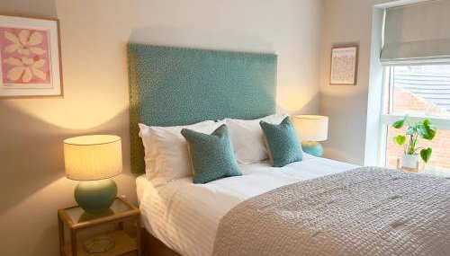 Lambert House - Photo 5