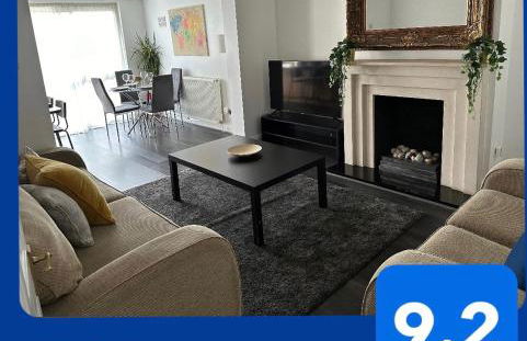 Modern four bedroom semi-detached house with off street parking 8 min drive to Wembley stadium, 5 miles to Central London - Foto 1