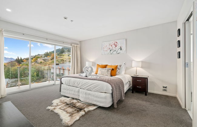 LAKEFRONT PENTHOUSE APARTMENT WITH 270-DEGREE VIEW - Foto 6