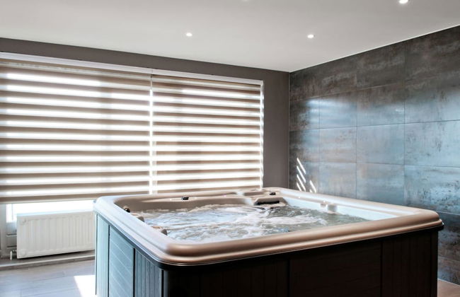 Swanky Holiday Home in Waimes With Indoor Swimming Pool - Photo 20