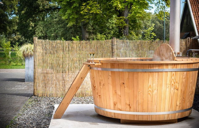 Serene Holiday Home in Haaksbergen With Hottub - Foto 10