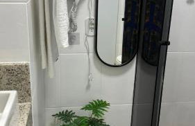 Copacabana Apartment 1 min from Beach - WiFi and AC - Foto 39