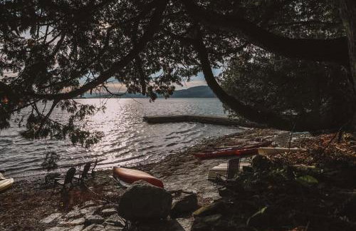 Beautiful Lake Champlain Lake Home with Private Beach - Foto 24