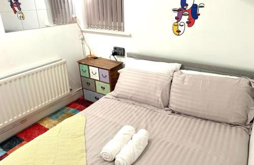 COZY Apartment 4 - Photo 20