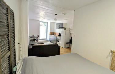 Sous la tour - Foto 13