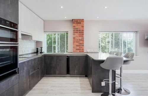 Chalet Gerrards Cross - Photo 4