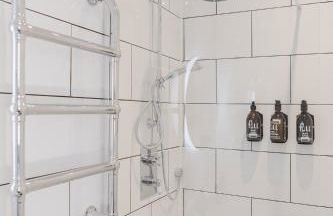 Grace's Guesthouse The Suite Room 6 - Photo 4