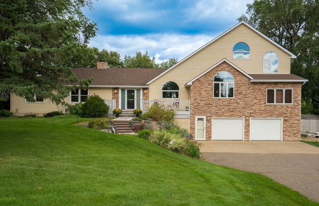 Manor on the River - Whole House - Photo 75