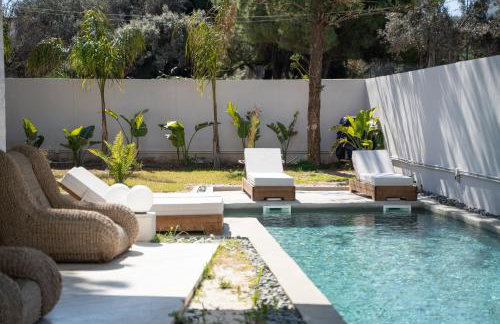 Luxury Villa with Pool, BBQ & Garden in Vouliagmeni - Foto 31