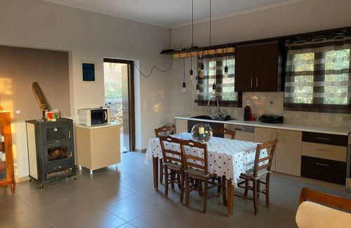 Rustic- Chic Villa in a Private Olive Grove - Filiatra - Foto 27