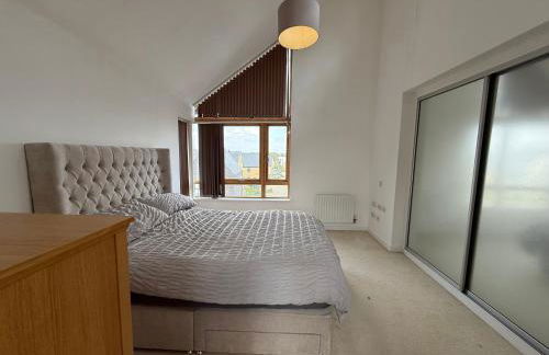 Spacious 4 Bedroom Townhouse in Essex - Foto 10