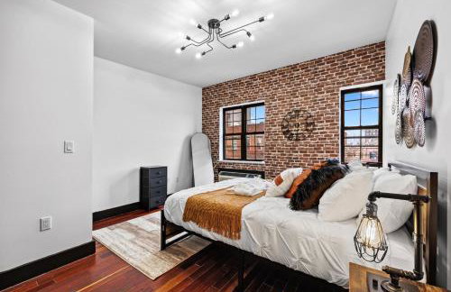 Rustic Chic 4BR for Groups - Bushwick's Finest Stay - Foto 15