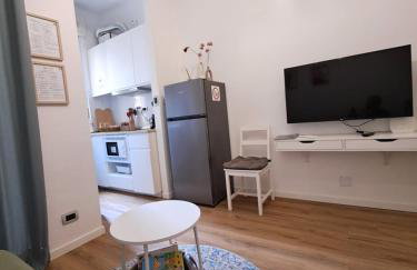 Casa Five next to Metro - Foto 3